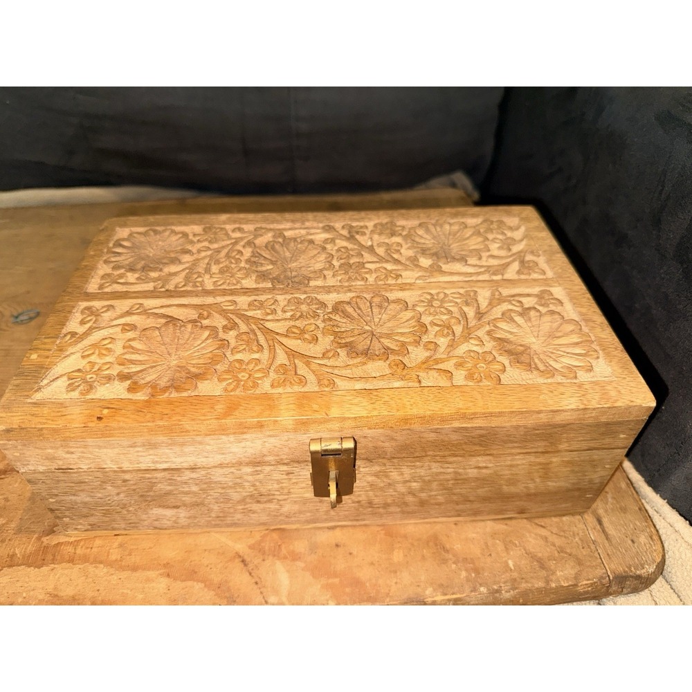 Vintage Hand Carved Wooden Jewelry Floral Design Brown Trinket Box 10"x6"x4"
